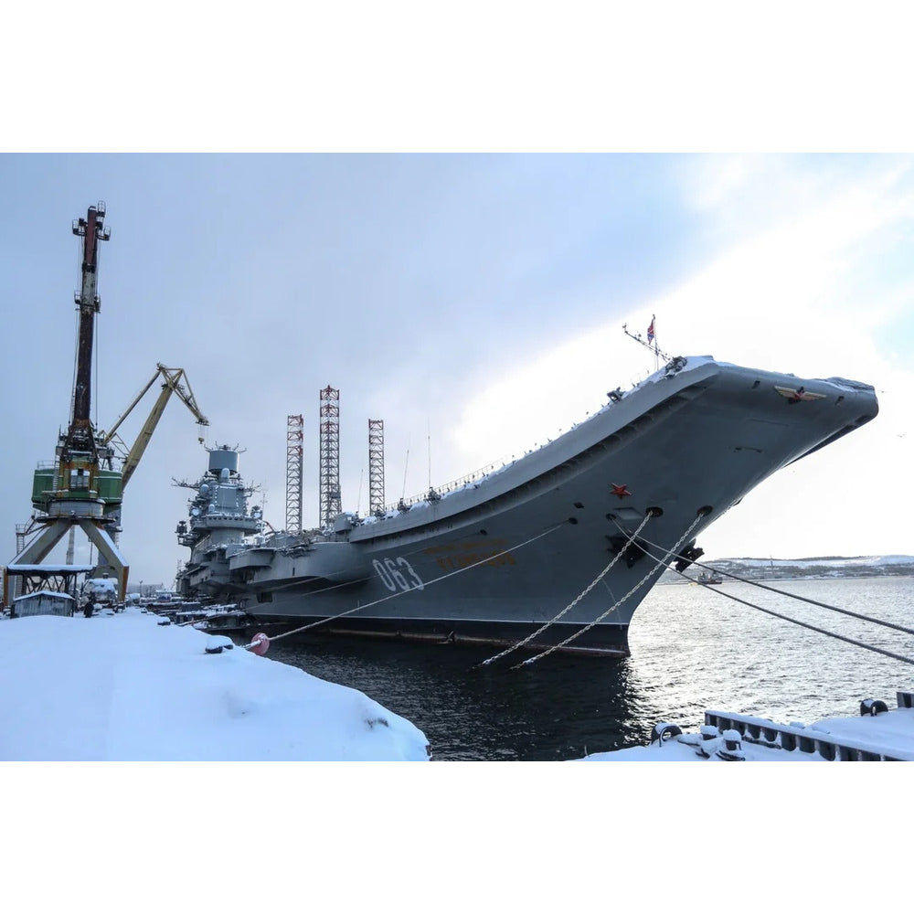 Russian Admiral Nakhimov (Kirov-Class Battlecruiser 063) 30 Inches Model