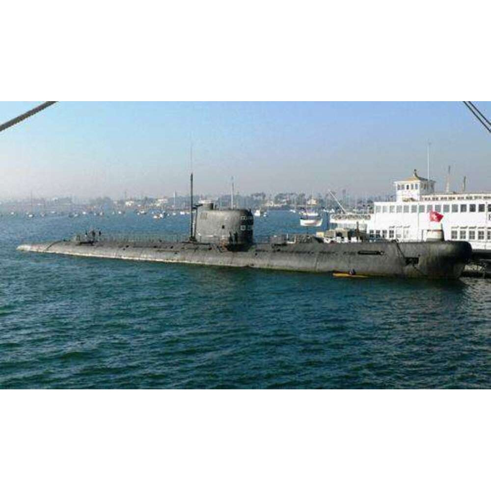 Russian B-39 Foxtrot-Class Submarine (Project 641) 36 Inches Model