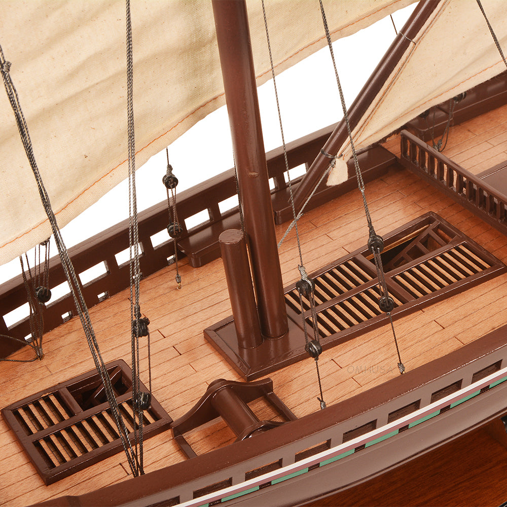 Suhar Oman Sailboat (L100)
