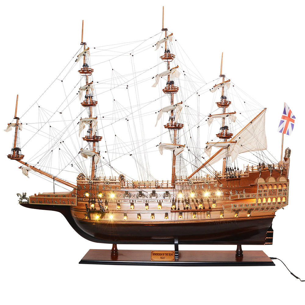 Sovereign of the Seas 1637 English warship model, XL with LED lights, 57.9 inches
