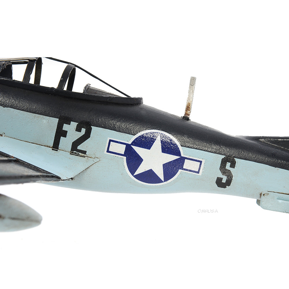 1943 Grey Mustang P51 1:40