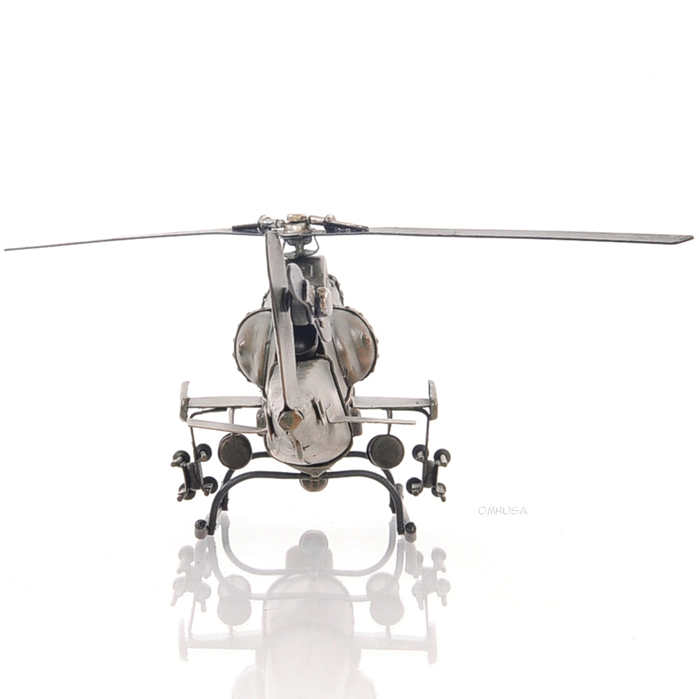 1960s U.S. Attack Helicopter 1:46