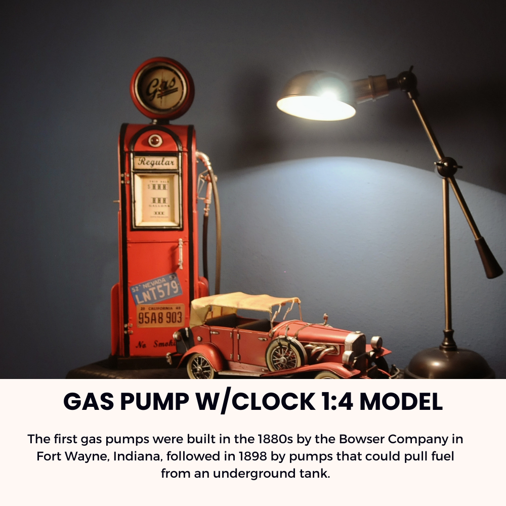 Gas Pump W/Clock 1:4