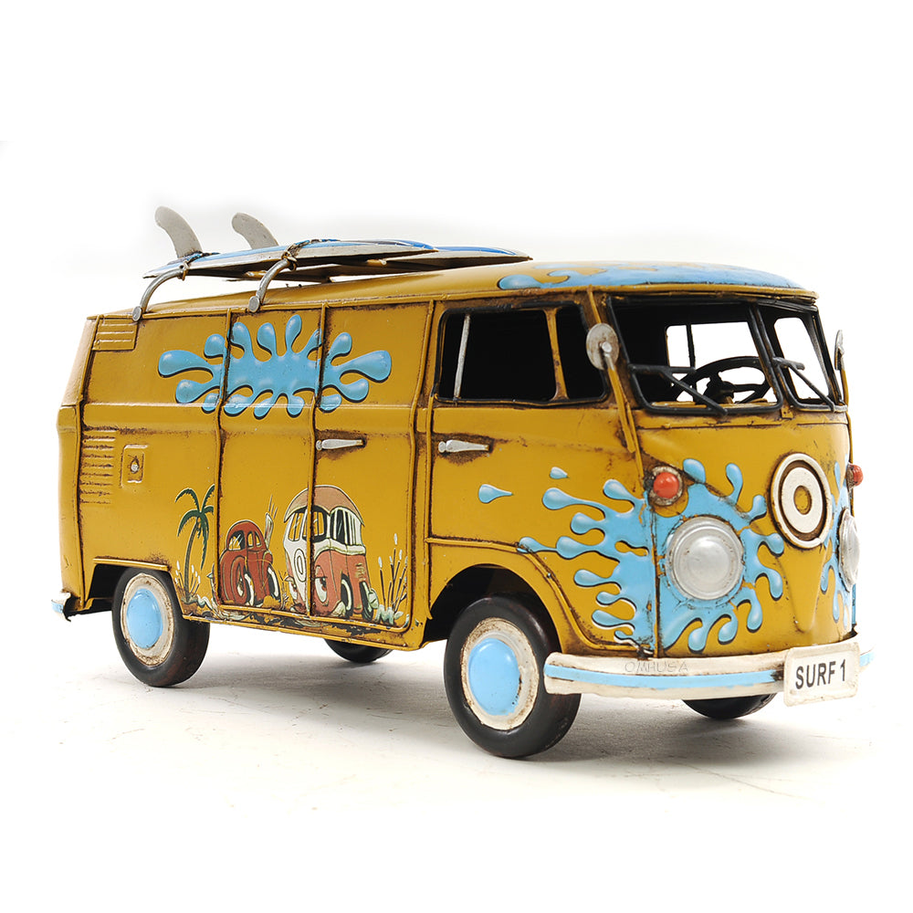 1967 Volkswagen Deluxe Bus 1:18