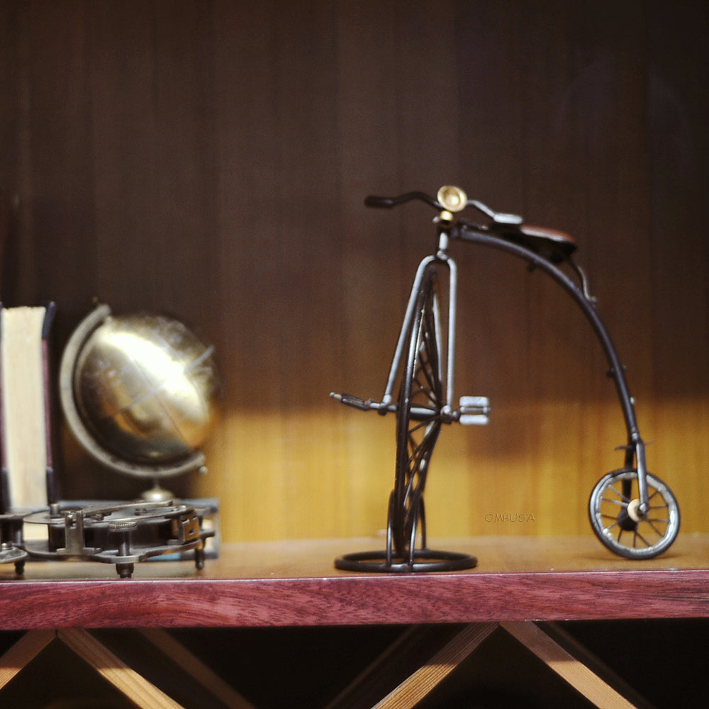 1870 The High Wheeler -Penny Farthing