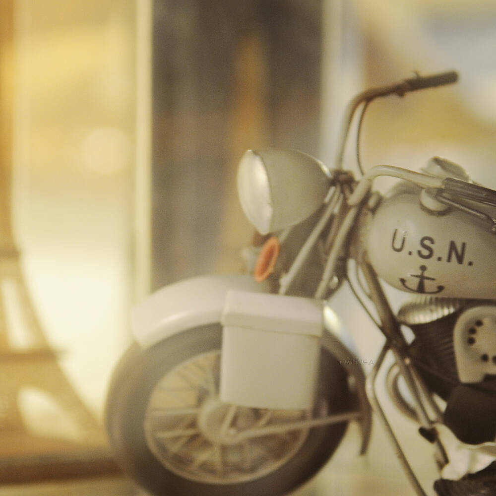 1942 Indian Model 741 Grey Motorcycle 1:7