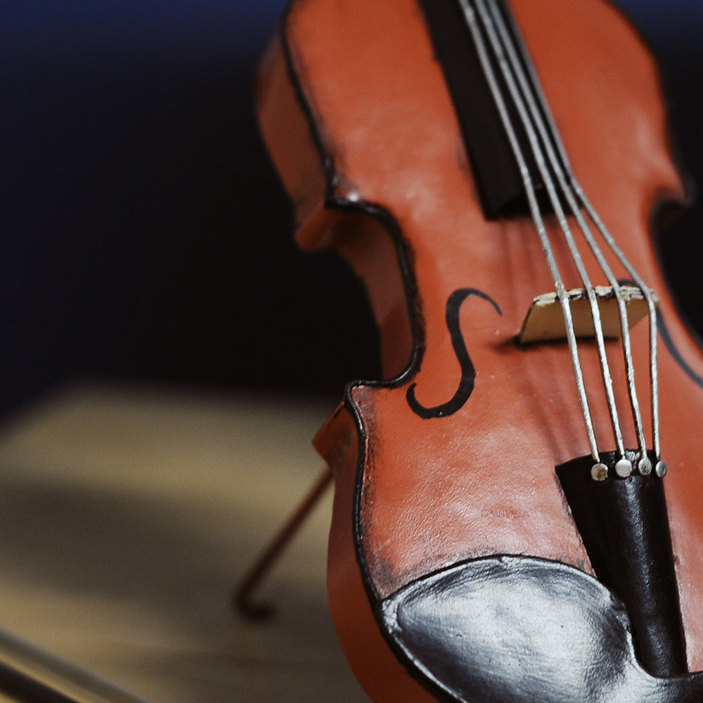 Orange Vintage Violin 1:2