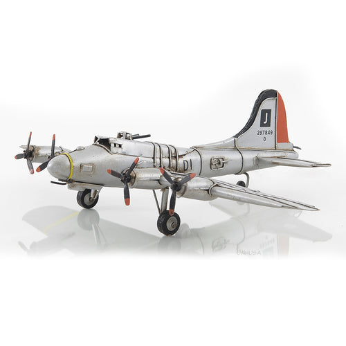 B-17 Flying Fortress handmade metal model airplane