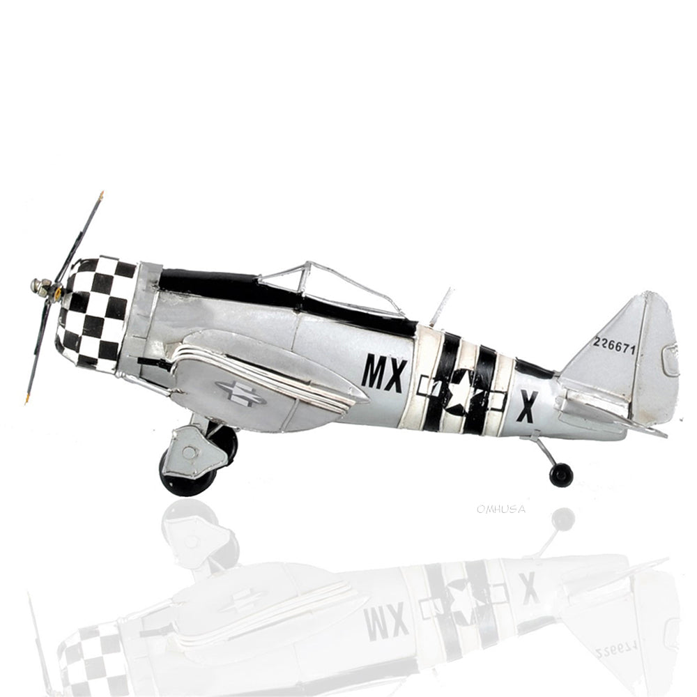 1943 Republic P-47 Bomber-Fighter