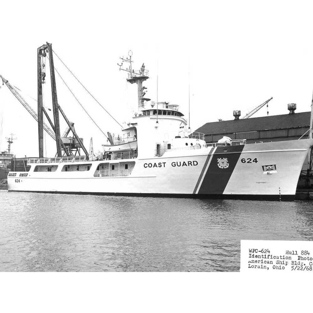 USCGC Dauntless WMEC-624 30 Inches L Ship Model