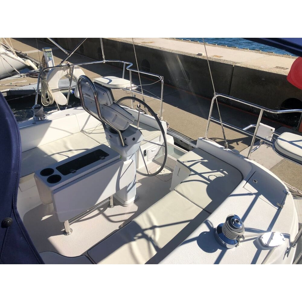 American Catalina 375 (Catalina Series) 30 Inches Ship Model