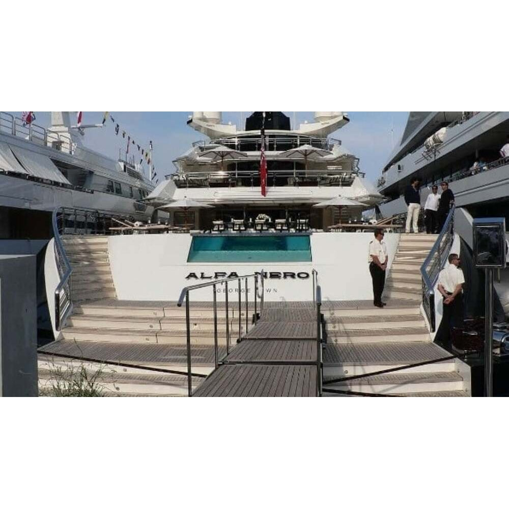 Italian ALFA NERO 30 Inches Ship Model