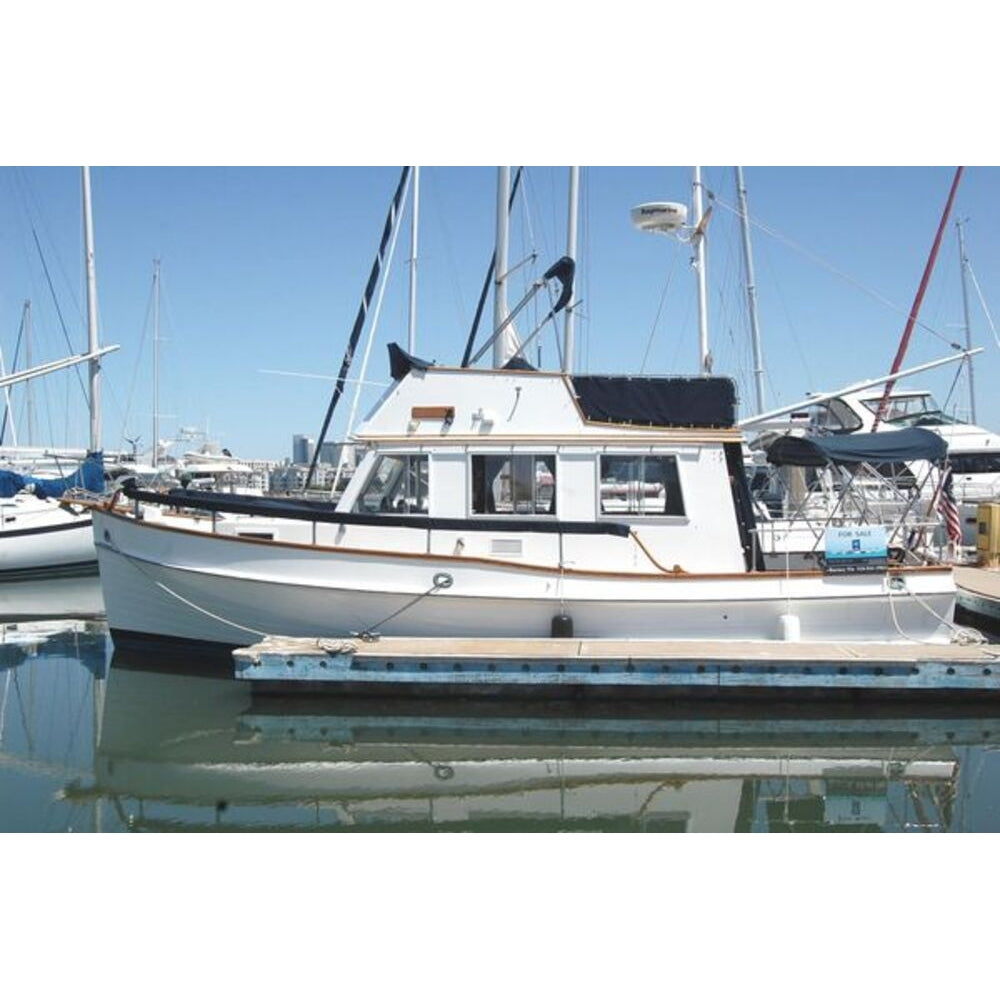 American Grand Banks 32 (Grand Banks Series) 30 Inches Ship Model