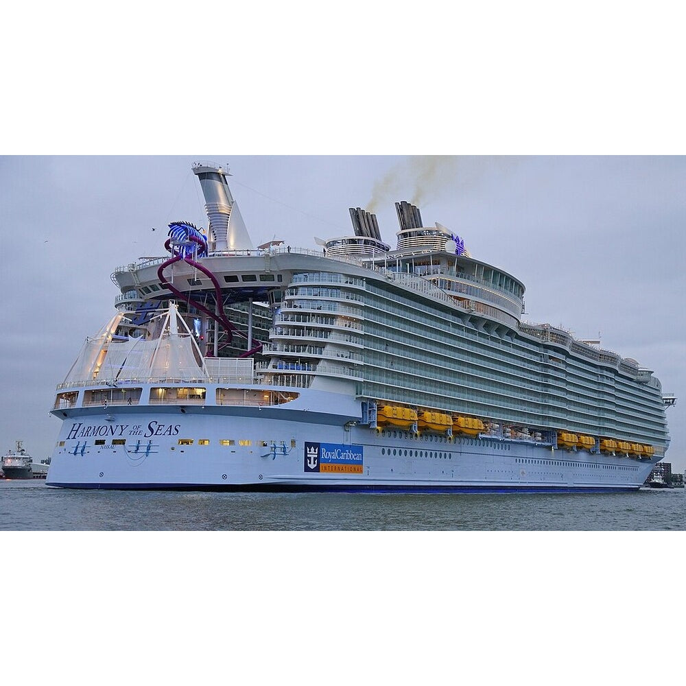 American Harmony of the Seas (Oasis Class) - Royal Caribbean 30 Inches Ship Model