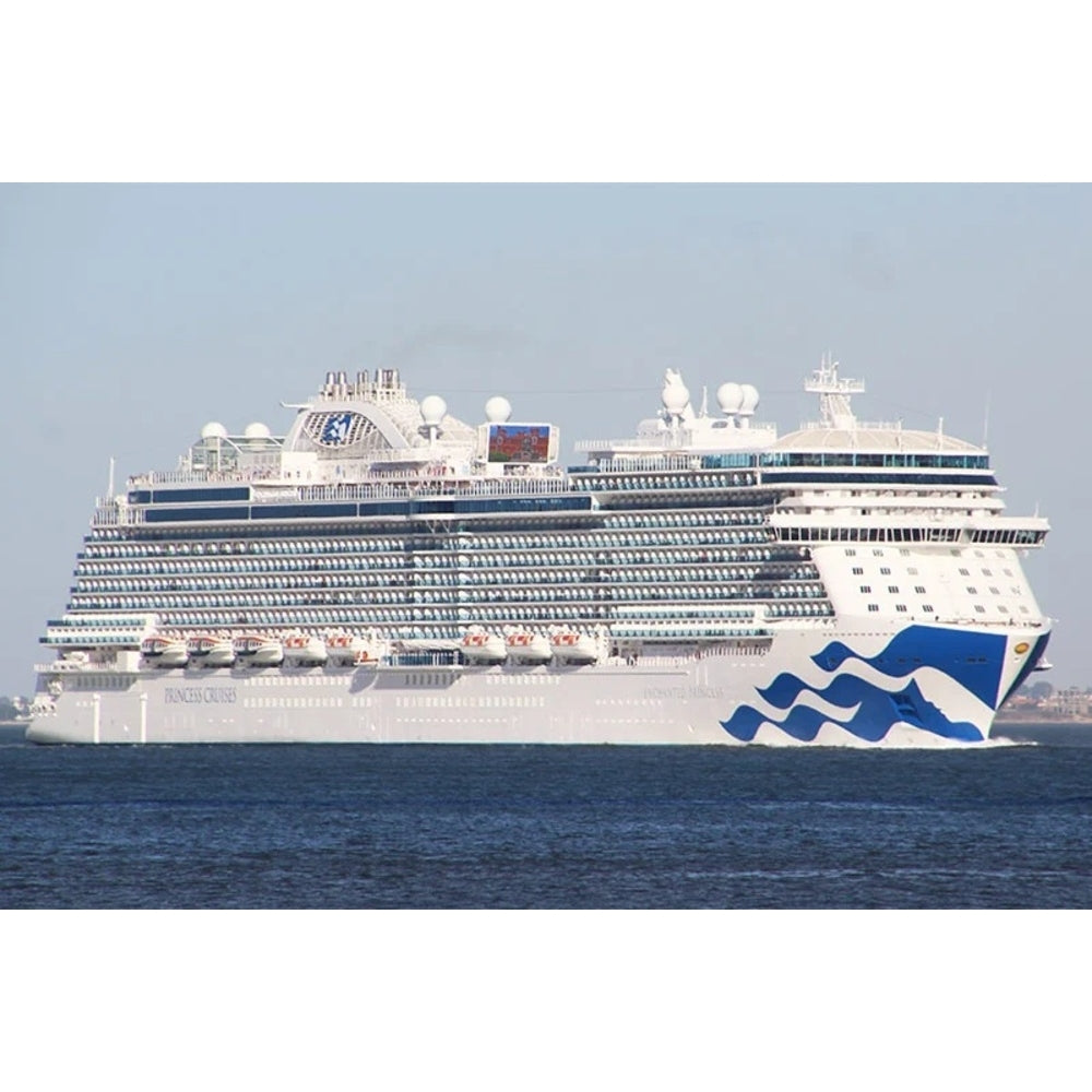 American Enchanted Princess (Royal-Class) Cruise Ship 30 Inches Model