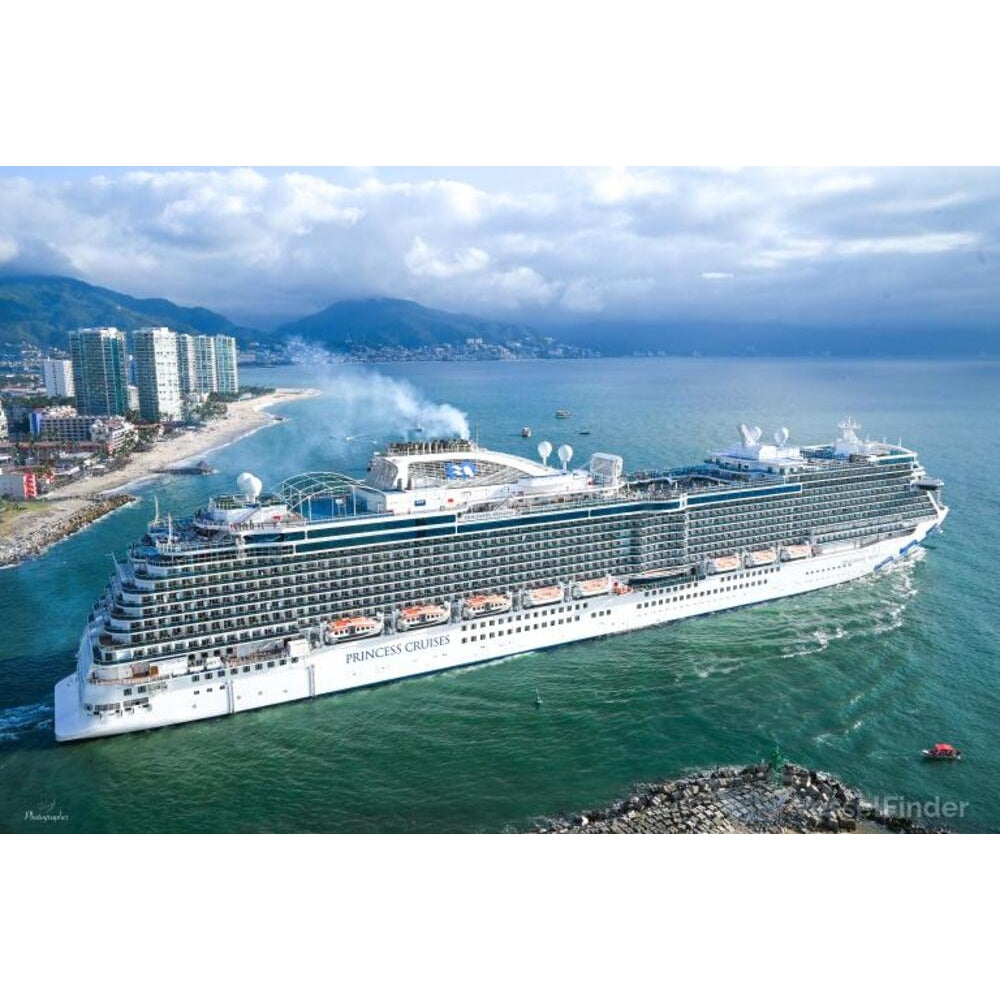American Discovery Princess (Royal-Class) Cruise Ship 30 Inches Model