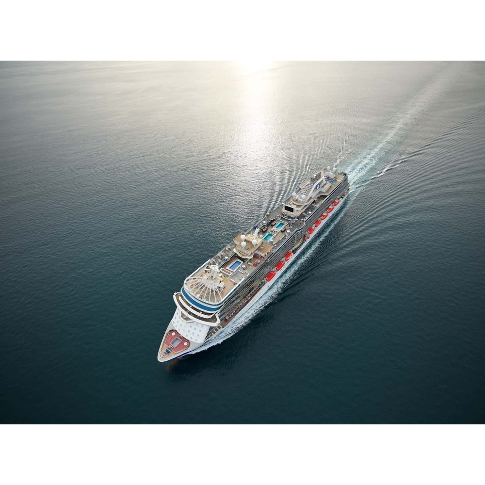 American Discovery Princess (Royal-Class) Cruise Ship 30 Inches Model