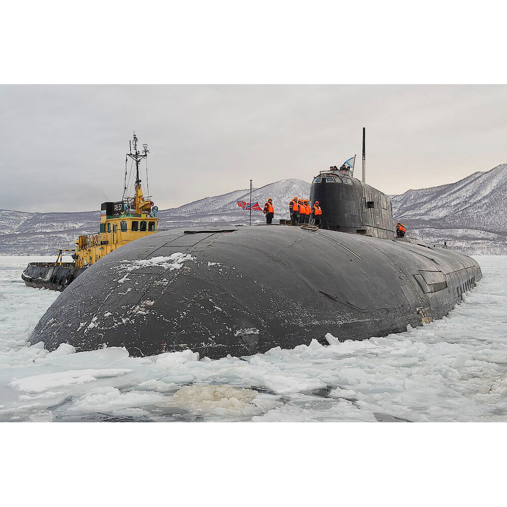 Russian K-141 Kursk Oscar II-Class Submarine (Project 949A) 30 Inches Model