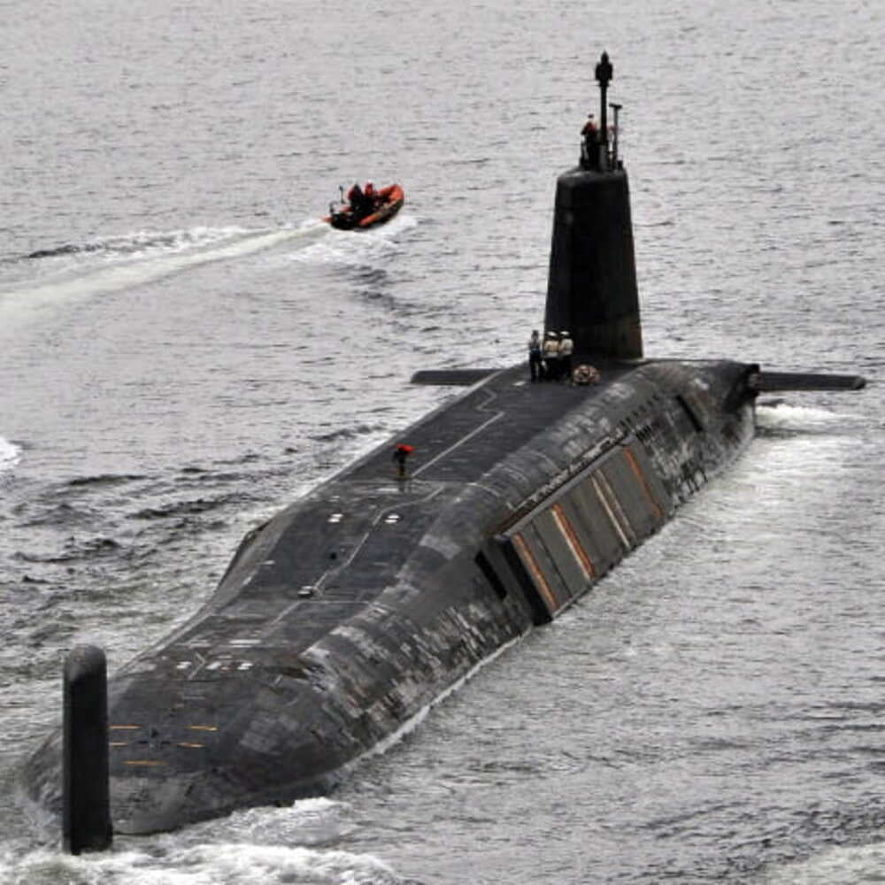 Royal Navy HMS Vanguard Submarine (Vanguard class sub) 30 Inches Model