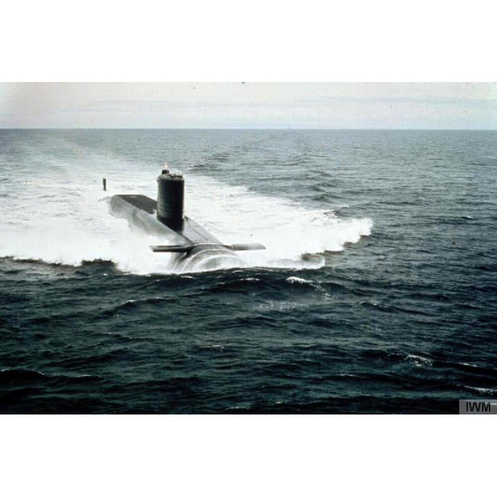 Royal Navy HMS Resolution Submarine (S22) 30 Inches Model