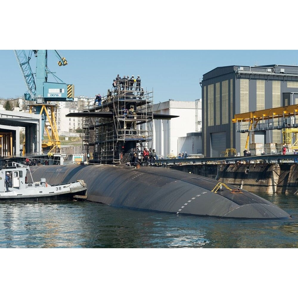 French Le Triomphant ballistic missile Submarine (S616) 30 Inches Model