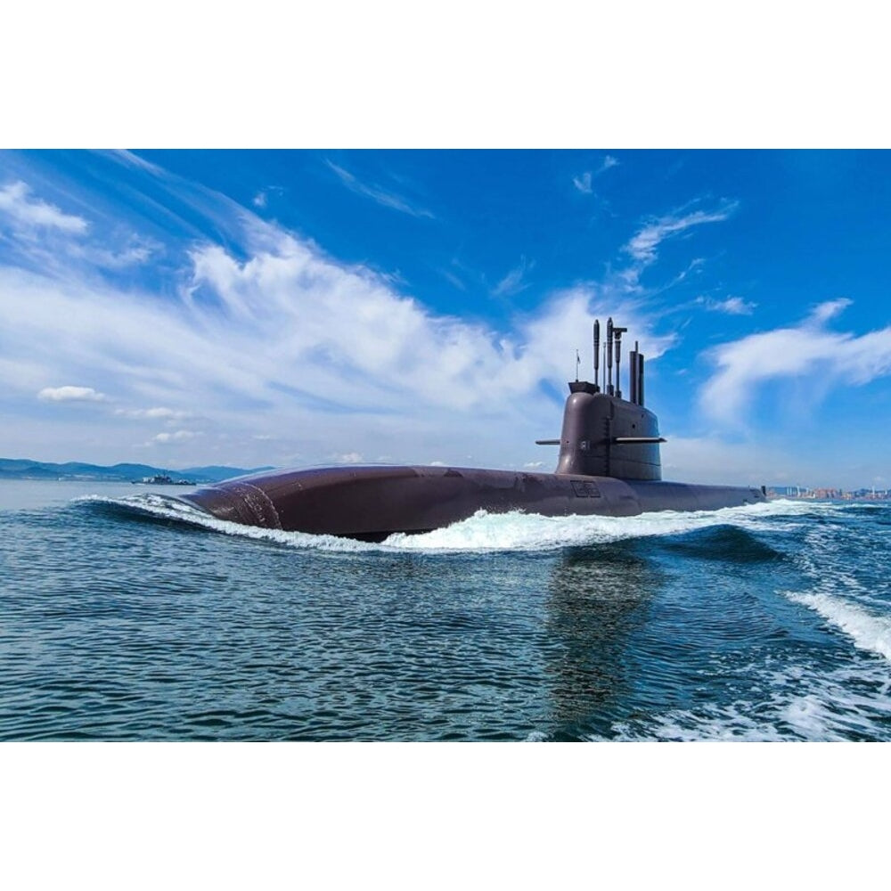 South Korean Dosan Ahn Changho Submarine (KSS-III) 30 Inches Model
