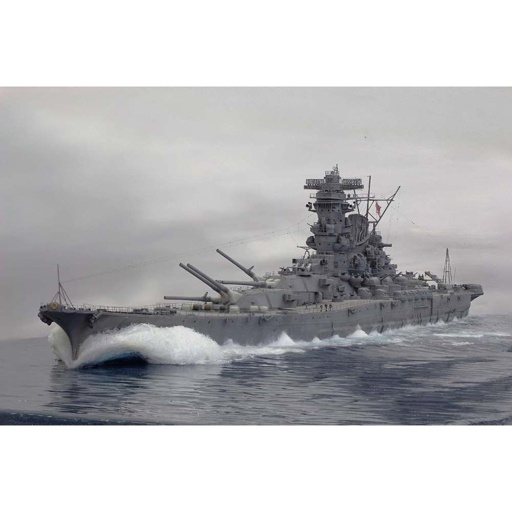 Japanese Yamato Battleship (1941) 30 Inches Model
