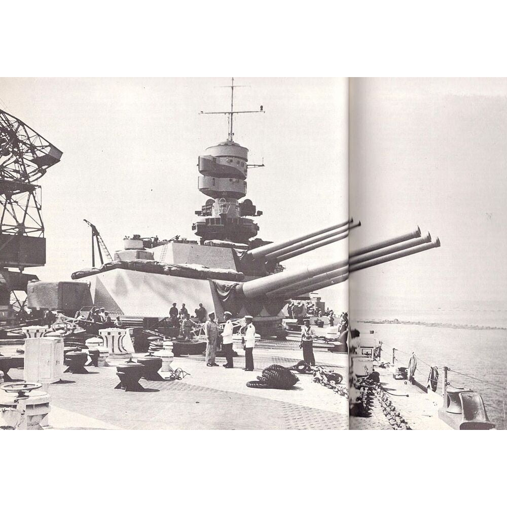 Italian Vittorio Veneto Littorio-Class (Pennant No. 550) 30 Inches Battleship Model