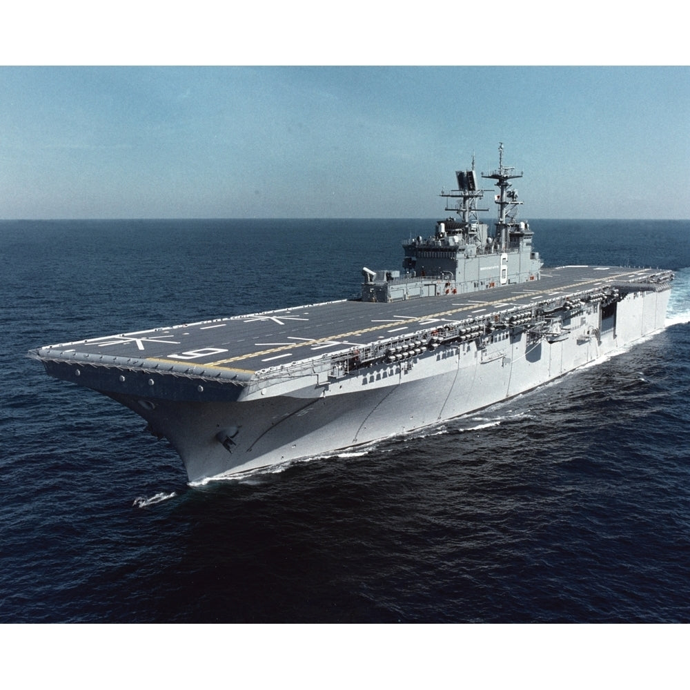 USS Bonhomme Richard (LHD-6) Wasp-Class 30 Inches Ship Model