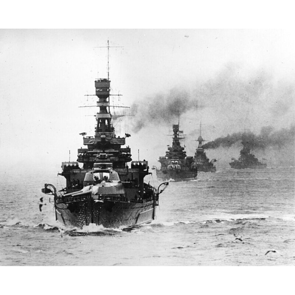 HMS Repulse (Renown-Class) 30 Inches Battlecruiser Model