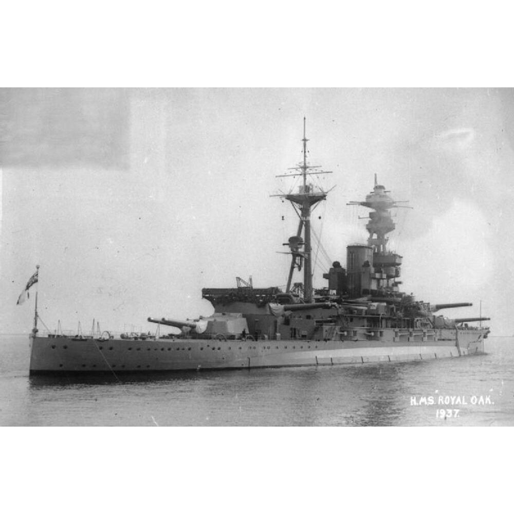 HMS Royal Oak (Revenge-Class) 30 Inches Battleship Model