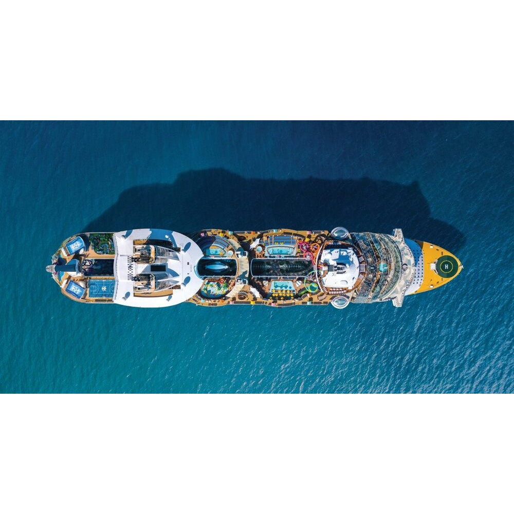 American Oasis of the Seas (Oasis Class) - Royal Caribbean 36 Inches Ship Model