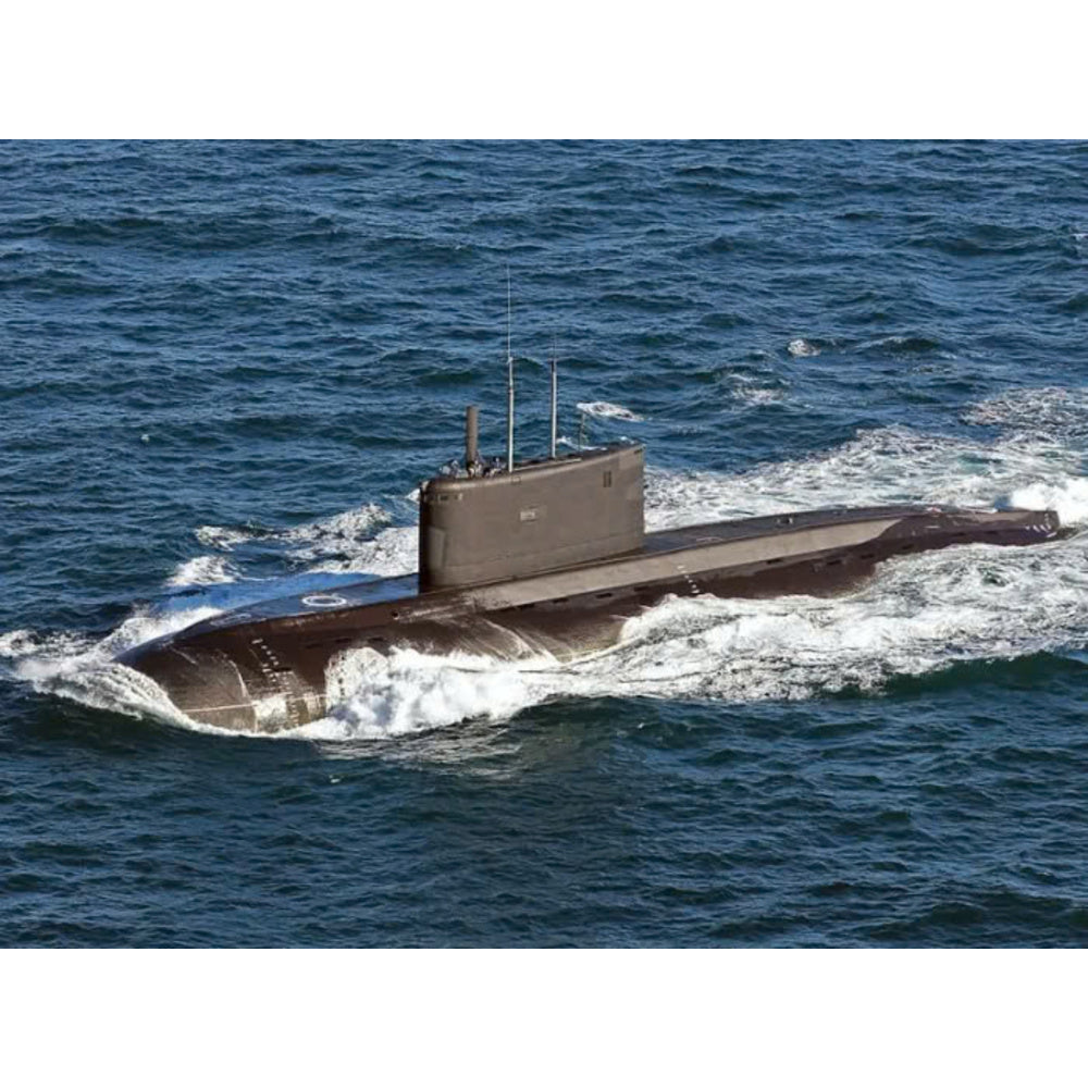 Russian B-871 Alrosa Kilo-Class Submarine (Project 877) 36 Inches Model