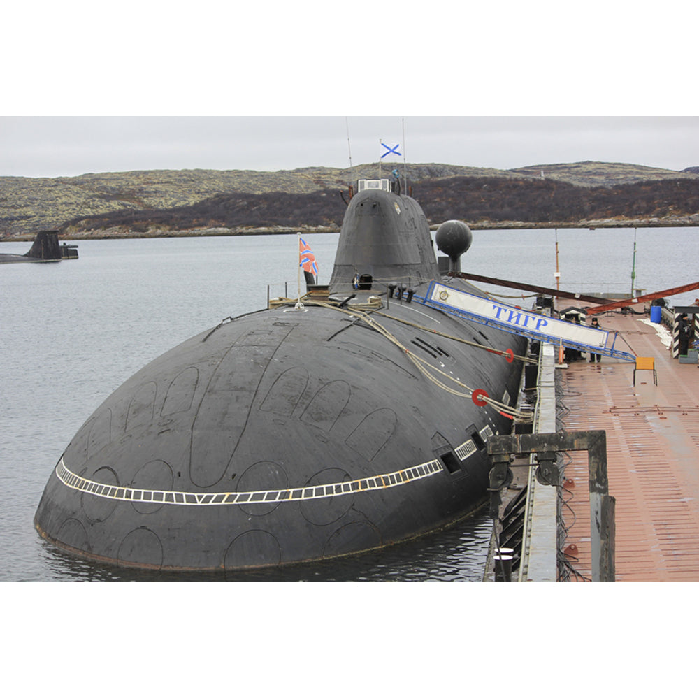 Russian K-152 Nerpa Akula-Class Submarine (Project 971) 36 Inches Model