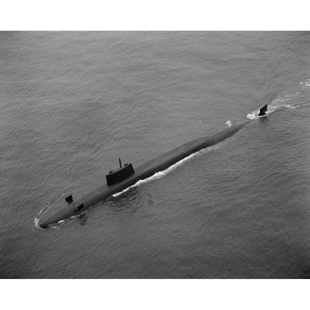 Royal Navy HMS Resolution Submarine (S22) 36 Inches Model