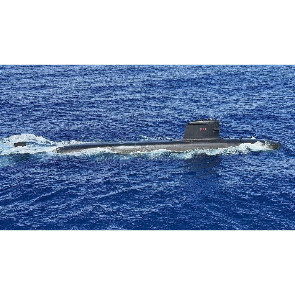 Brazilian Riachuelo Submarine (S40) 36 Inches Model