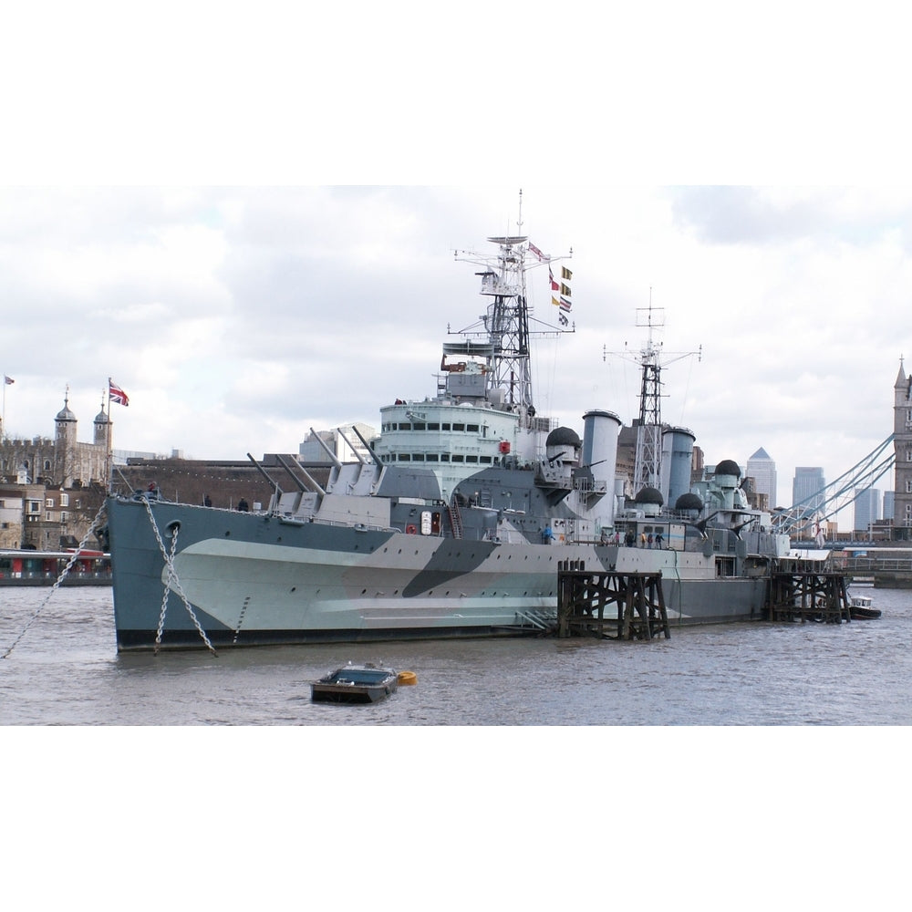 HMS Belfast (C35) Town-Class Light Cruiser 36 Inches Model