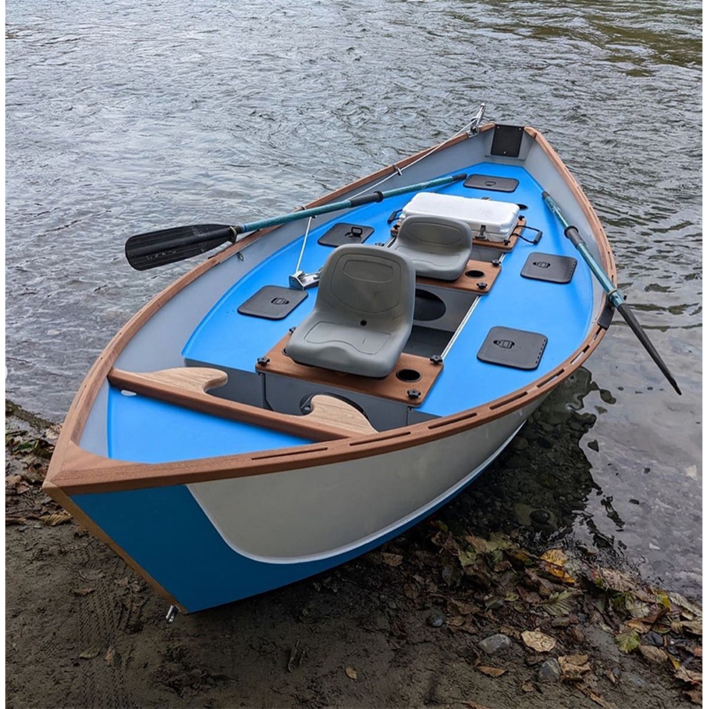 Glen L Rio Drift - 30 inches boat model