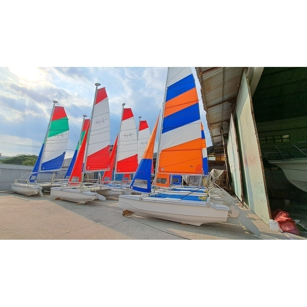 SAILING BOAT 19