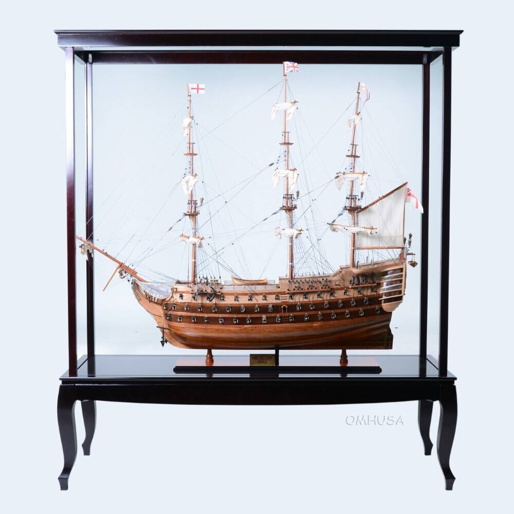 HMS Victory 56L With Display Case XL No Glass