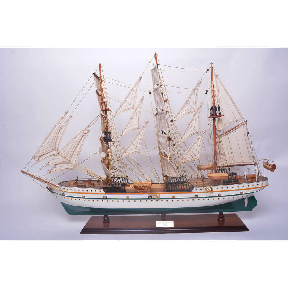 Gorch Fock Medium Admiral Line | Fully Assembled