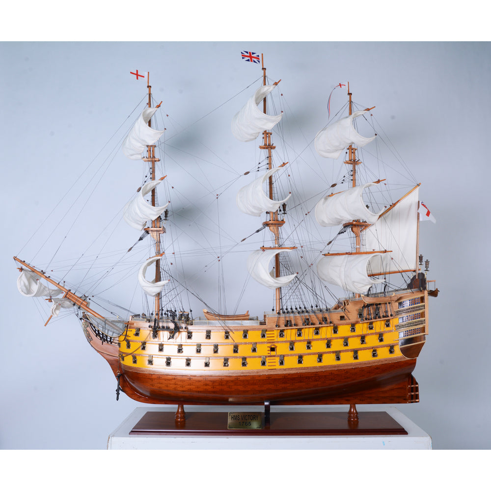 HMS Victory Painted XLarge Fleet Admiral Line | Fully Assembled