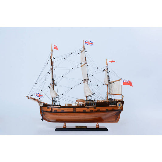 HMS Endeavour Small Captain Line | Fully Assembled