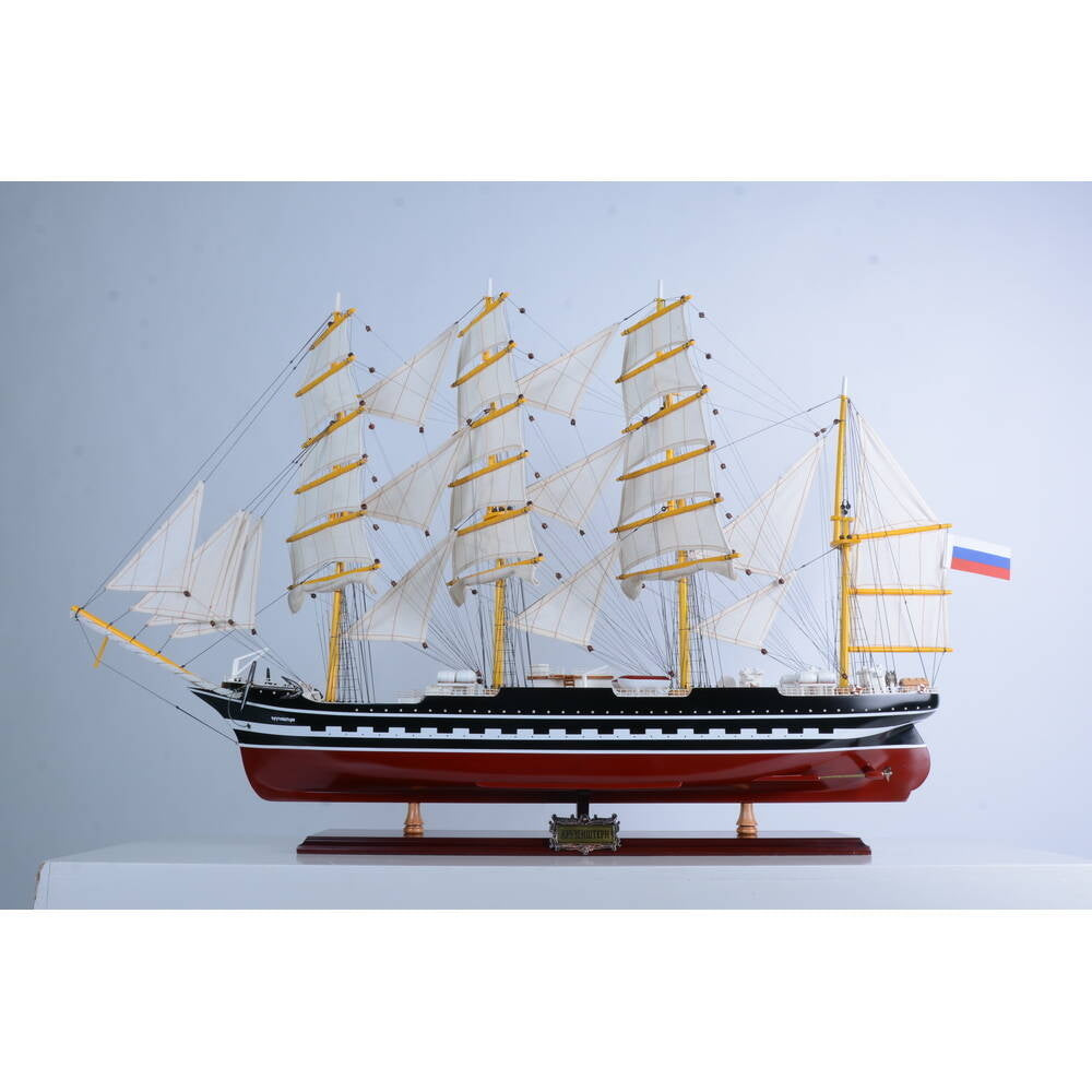Kruzenshtern Painted Large | Fully Assembled