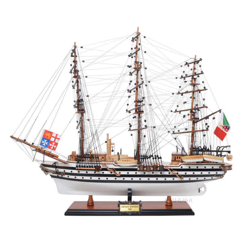 Amerigo Vespucci — Italian Navy 1931 Training Ship Model, Medium Painted (29 in / 74 cm, Cedar & Mahogany)